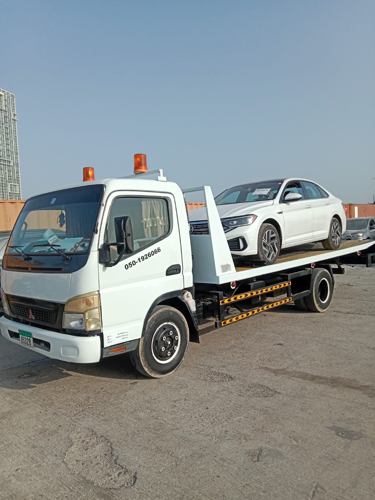 Luxury car towing Dubai